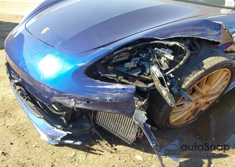 2022 Porsche Panamera 4/4 Platinum Edition/Platinum Edition z USA, uszkodzony, nr VIN WP0AJ2A73NL101578